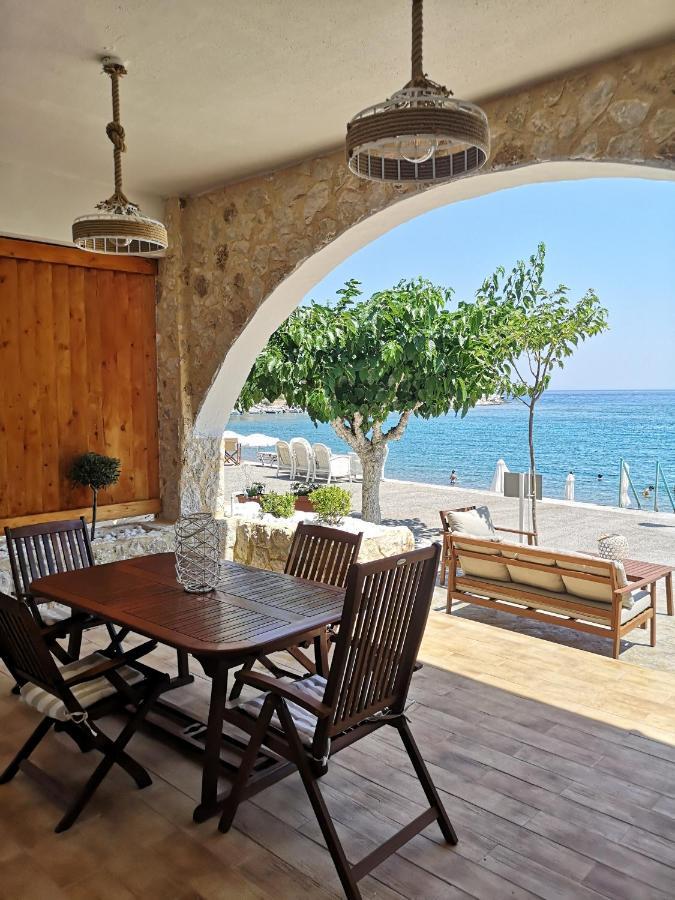 Relax Seaside House Charaki Exterior foto