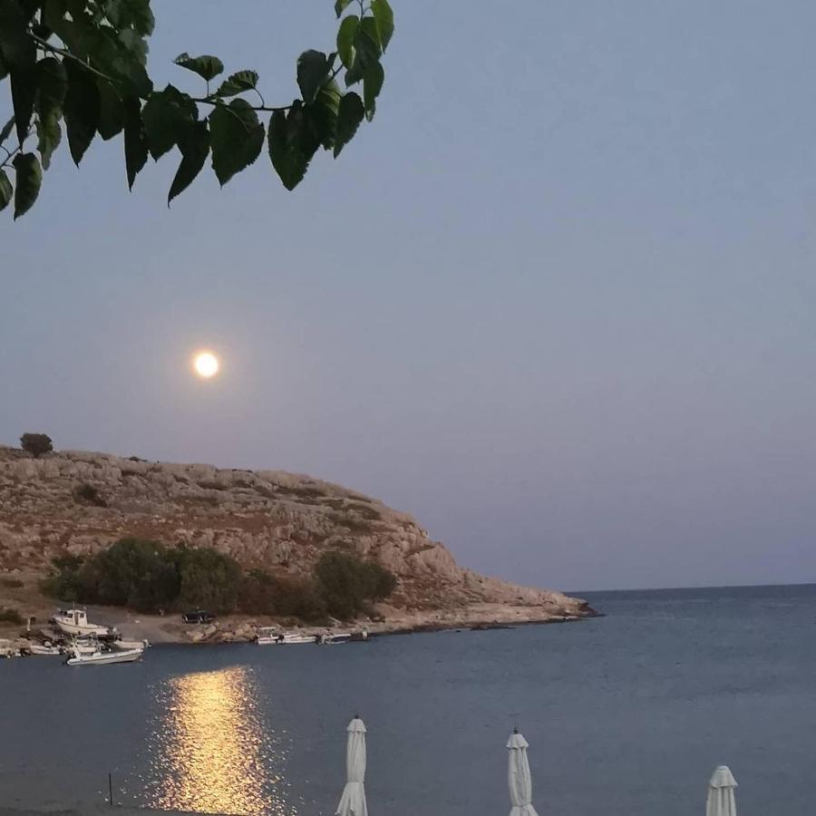 Relax Seaside House Charaki Exterior foto