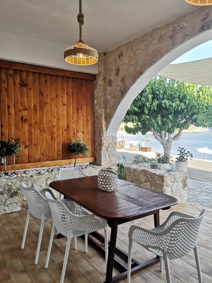 Relax Seaside House Charaki Exterior foto